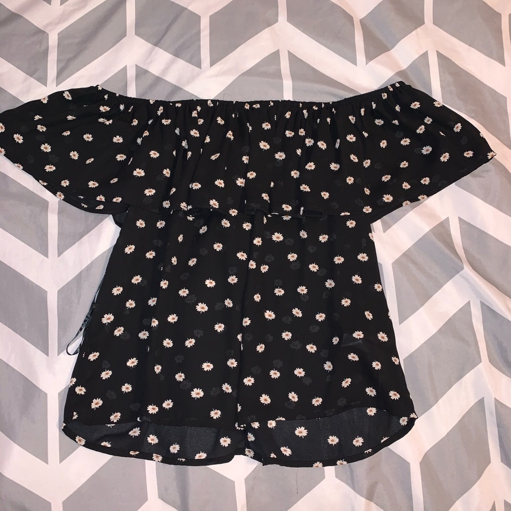 Forever 21 over the shoulders shirt